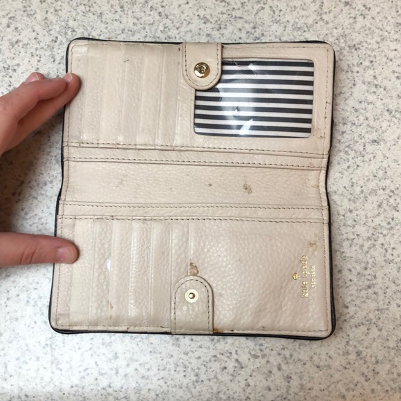Kate Spade Wallet - Picture 2 of 4